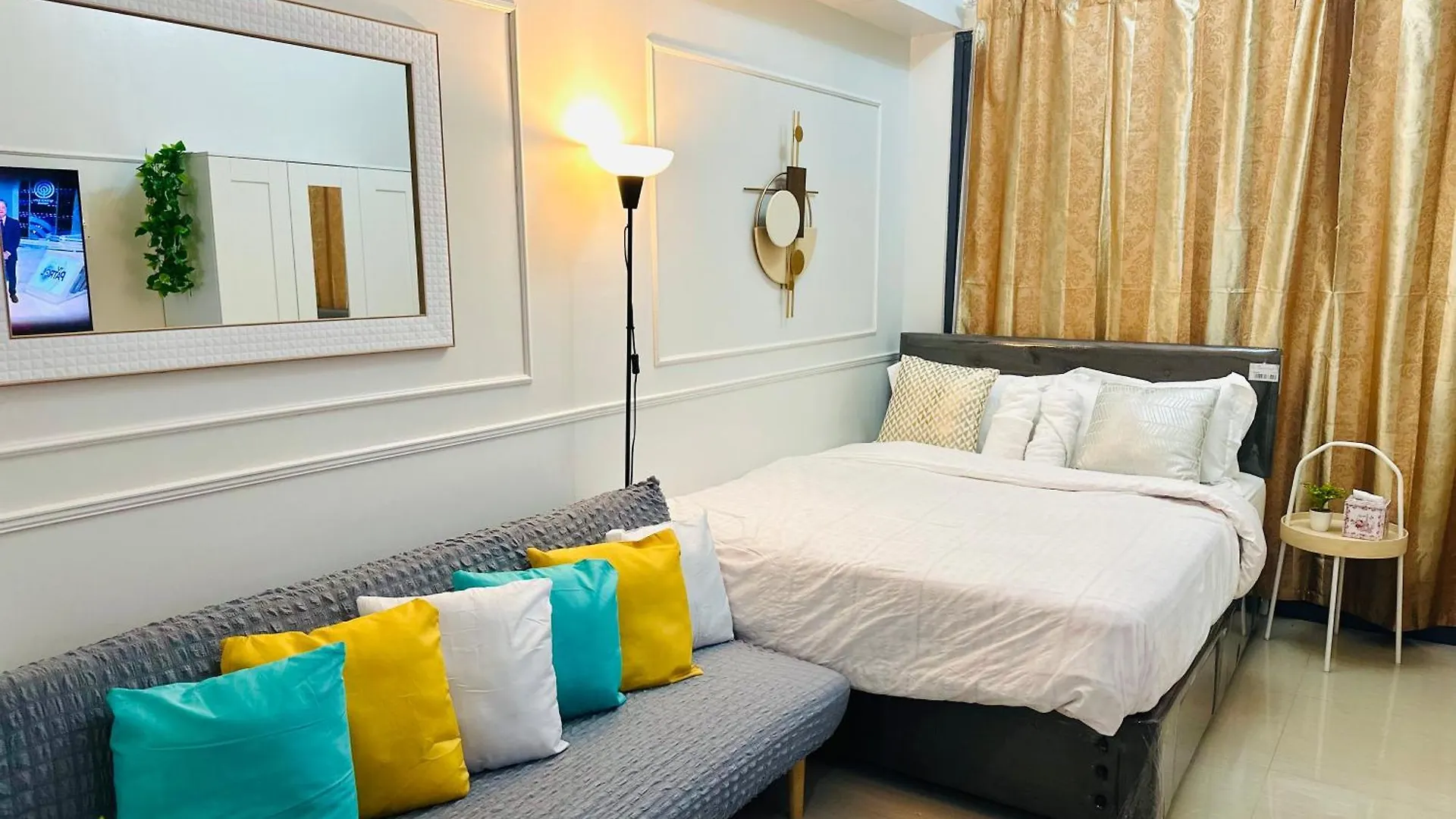 Mid-Century Extent Condo Unit @ Shore 2, Moa Manila