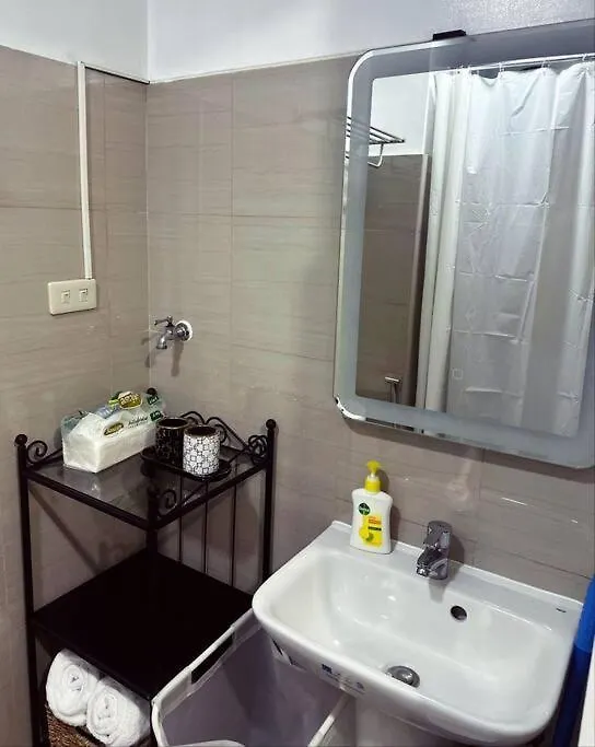 Mid-Century Extent Condo Unit @ Shore 2, Moa Manila Apartment